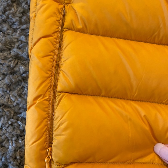 Brand new polo waterproof quilted vest - Picture 12 of 12